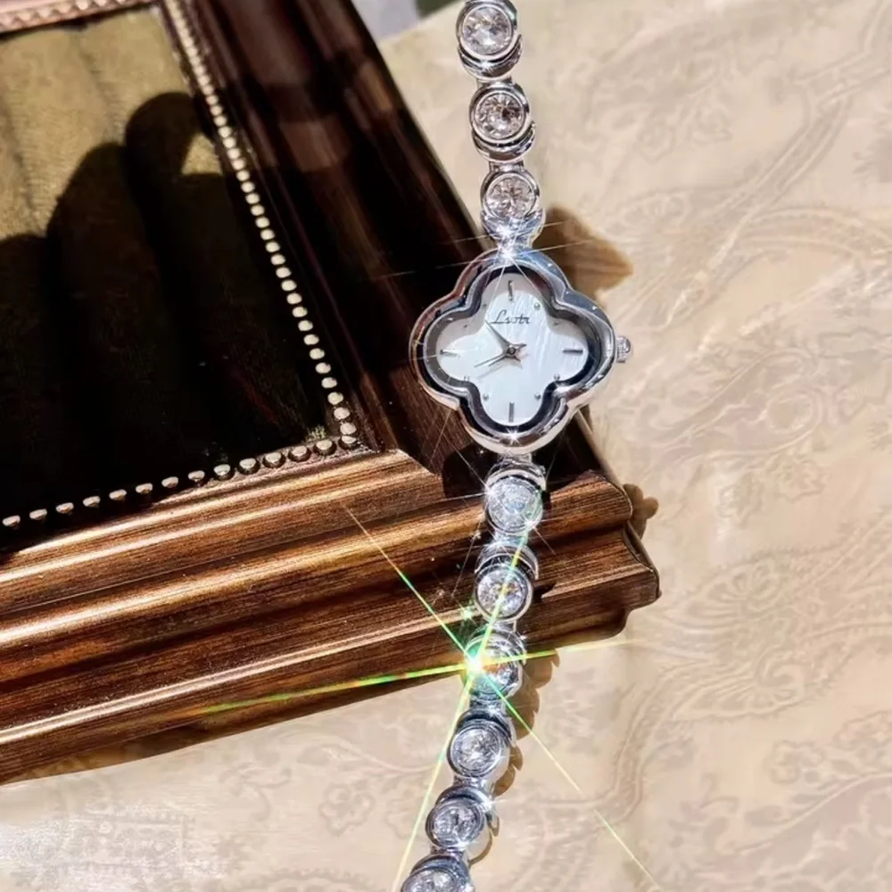 Alhambra Crystal Clover Elegance Bracelet Watch
